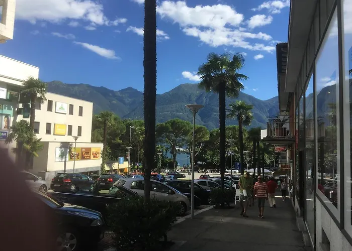 Casa-doya In Centro Muralto